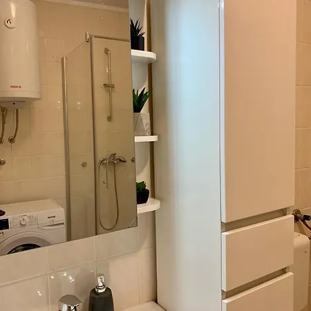 Samanta Apartamento *