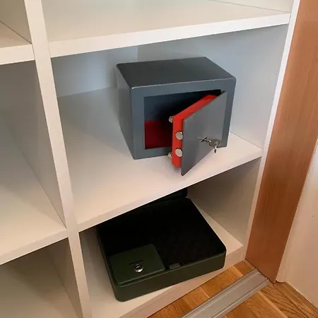 アパート Samanta